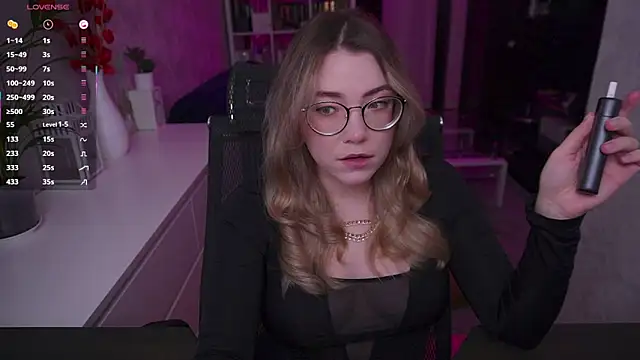 RemyCute online show from 28, 11, 2025