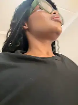 Snapshot of Neelo-Smith chatting on 23, 2, 2025 Neelo-Smith online show from 23, 2, 2025