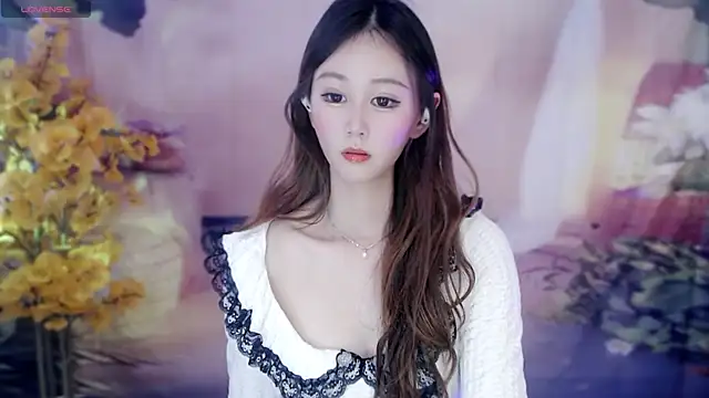 Aimee-520 online show from 25, 12, 2024