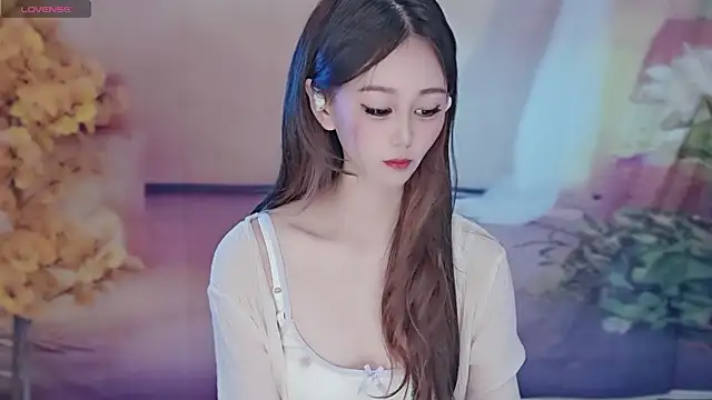 Aimee-520 online show from 25, 2, 2025