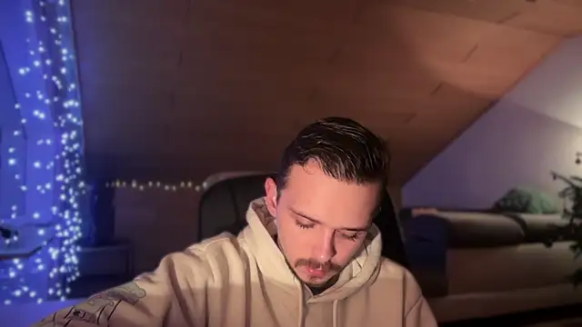 naked psy online show from 10, 1, 2025