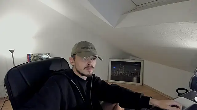 naked psy online show from 24, 10, 2025