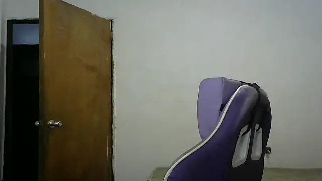 Snapshot of antonellasex1998 chatting on 9, 10, 2025 antonellasex1998 online show from 9, 10, 2025