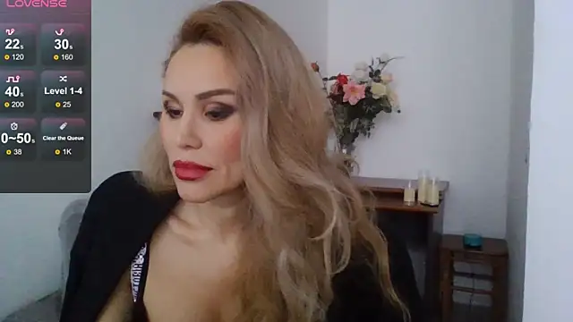 Snapshot of Radmila_Queen_ chatting on 17, 1, 2025 Radmila Queen online show from 17, 1, 2025