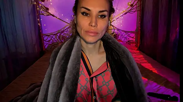 Radmila Queen  online show from 27, 11, 2025