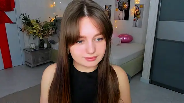 Snapshot of MiracleCurly chatting on 5, 3, 2025 MiracleCurly online show from 5, 3, 2025