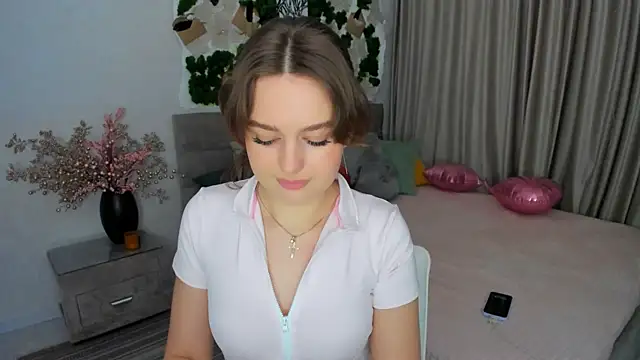 Snapshot of MiracleCurly chatting on 14, 3, 2025 MiracleCurly online show from 14, 3, 2025