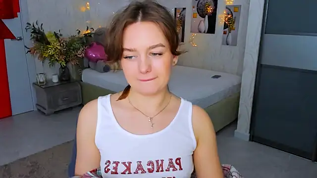 Snapshot of MiracleCurly chatting on 15, 3, 2025 MiracleCurly online show from 15, 3, 2025