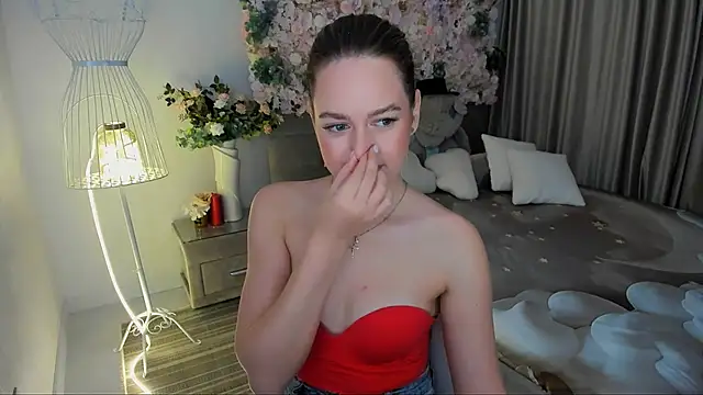 Snapshot of MiracleCurly chatting on 17, 11, 2025 MiracleCurly online show from 17, 11, 2025