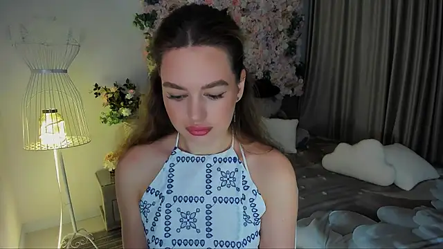 Snapshot of MiracleCurly chatting on 25, 11, 2025 MiracleCurly online show from 25, 11, 2025