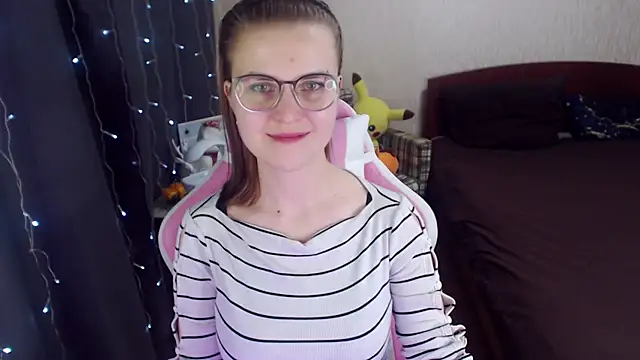 MissBrightShine online show from 7, 2, 2025