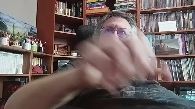 Mandra is a whore online show from 6, 11, 2025