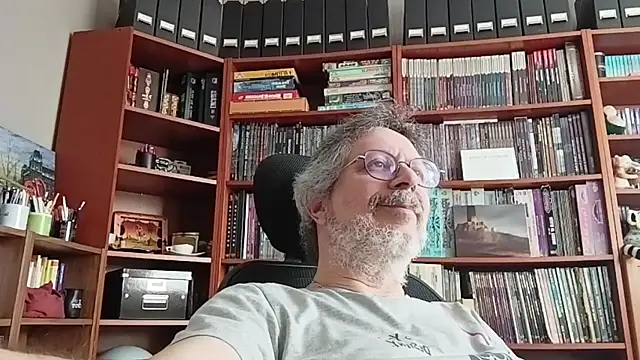 Mandra is a whore online show from 9, 11, 2025