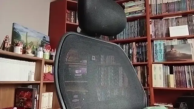 Mandra is a whore online show from 14, 12, 2025