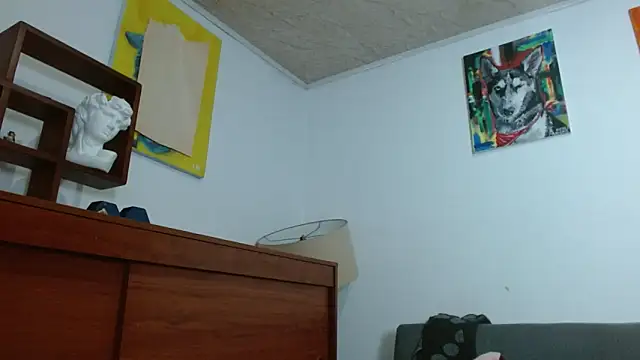 ZoeBakers  online show from 31, 1, 2025