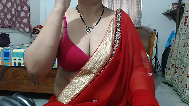 Snapshot of sexy_jaaan chatting on 5, 4, 2026 sexy jaaan online show from 5, 4, 2026
