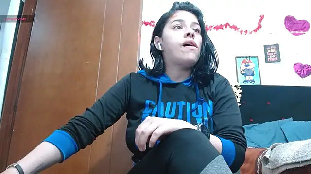 Snapshot of Saray_extrovert_ chatting on 20, 10, 2025 Saray extrovert online show from 20, 10, 2025