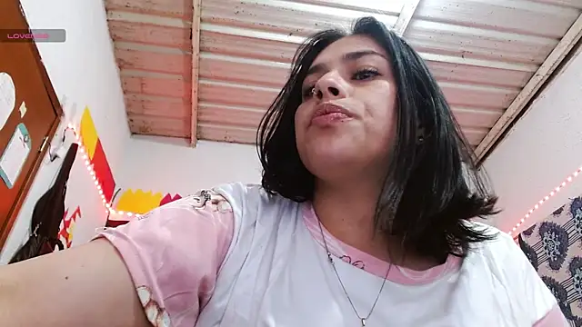 Snapshot of Saray_extrovert_ chatting on 11, 4, 2026 Saray extrovert online show from 11, 4, 2026