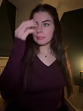 EllyNora online show from 18, 1, 2025