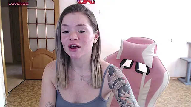 miaacatt online show from 1, 12, 2025