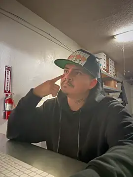 Snapshot of PeterGrandee chatting on 22, 1, 2025 PeterGrandee online show from 22, 1, 2025