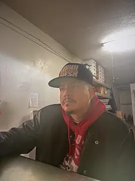 Snapshot of PeterGrandee chatting on 30, 1, 2025 PeterGrandee online show from 30, 1, 2025