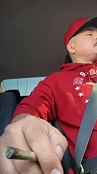 Snapshot of PeterGrandee chatting on 11, 2, 2025 PeterGrandee online show from 11, 2, 2025