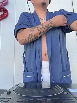 Snapshot of PeterGrandee chatting on 15, 2, 2025 PeterGrandee online show from 15, 2, 2025