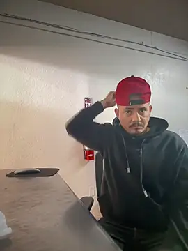 Snapshot of PeterGrandee chatting on 6, 3, 2025 PeterGrandee online show from 6, 3, 2025