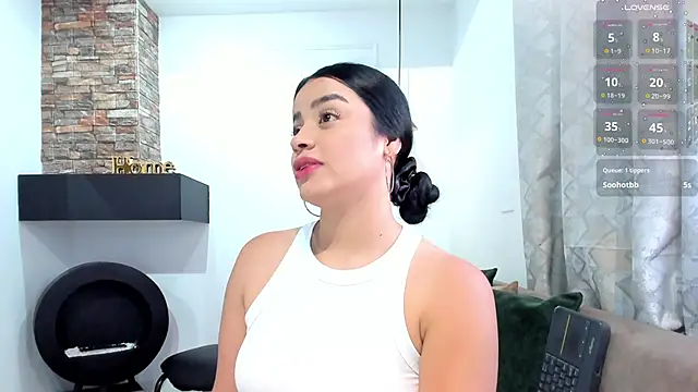 Snapshot of Paula_Desousa chatting on 10, 11, 2025 Paula Desousa online show from 10, 11, 2025