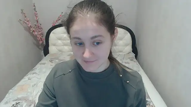 Snapshot of Holliy_Cooper chatting on 2, 4, 2026 Holliy Cooper online show from 2, 4, 2026