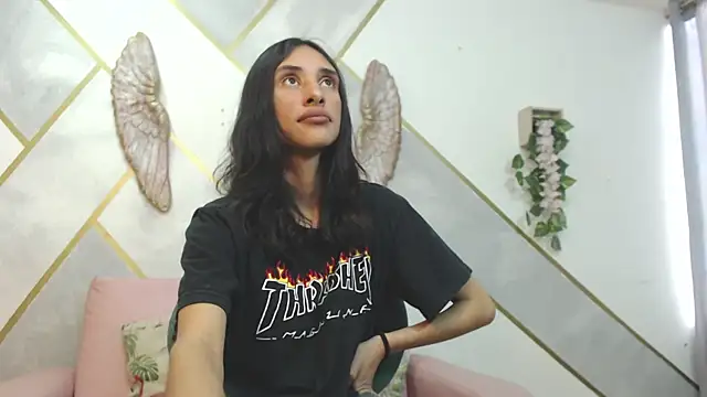 RoxanaCyrano  online show from 4, 2, 2025