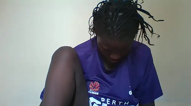 Snapshot of prettychic5 chatting on 5, 12, 2024 prettychic5 online show from 5, 12, 2024