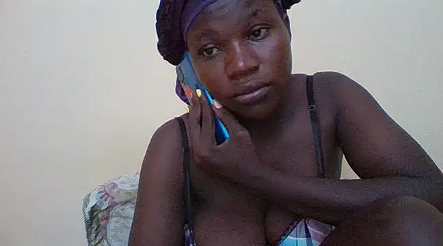 Snapshot of prettychic5 chatting on 31, 1, 2025 prettychic5 online show from 31, 1, 2025