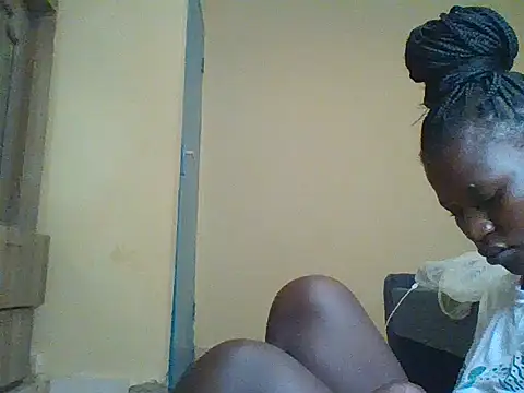 Snapshot of prettychic5 chatting on 21, 11, 2025 prettychic5 online show from 21, 11, 2025