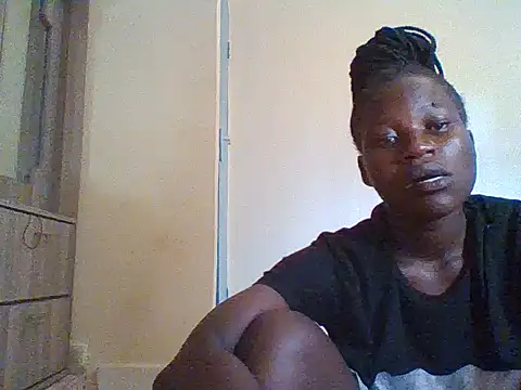 Snapshot of prettychic5 chatting on 24, 11, 2025 prettychic5 online show from 24, 11, 2025