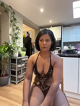 Snapshot of RoseMelanie chatting on 22, 12, 2024 RoseMelanie online show from 22, 12, 2024