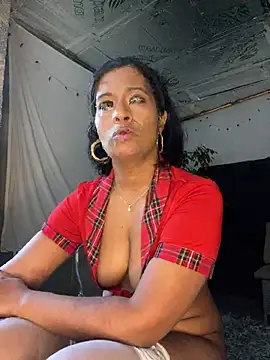 Snapshot of RoseMelanie chatting on 19, 2, 2025 RoseMelanie online show from 19, 2, 2025