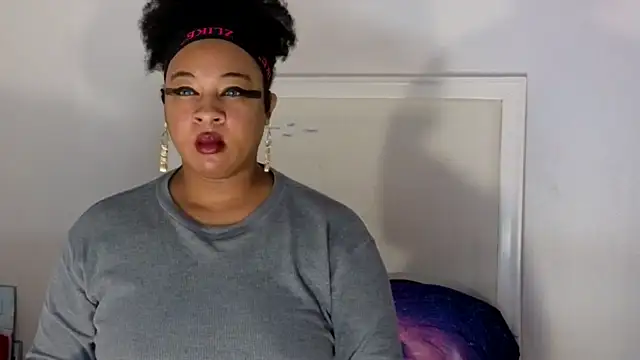 temptressbeauty24 online show from 12, 12, 2024