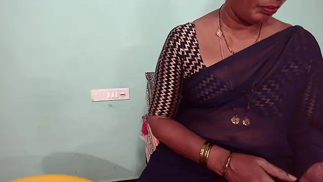 Snapshot of shrutitelugu69 chatting on 30, 4, 2026 shrutitelugu69 online show from 30, 4, 2026