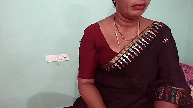 Snapshot of shrutitelugu69 chatting on 3, 5, 2026 shrutitelugu69 online show from 3, 5, 2026