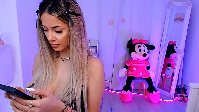 Snapshot of yuukenzi chatting on 21, 2, 2025 yuukenzi online show from 21, 2, 2025