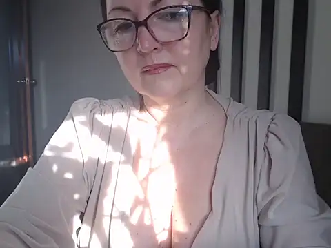Snapshot of Alma44 chatting on 24, 3, 2026 Alma44 online show from 24, 3, 2026