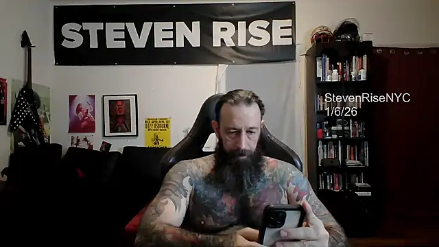 Snapshot of StevenRiseNYC chatting on 7, 1, 2026 StevenRiseNYC online show from 7, 1, 2026