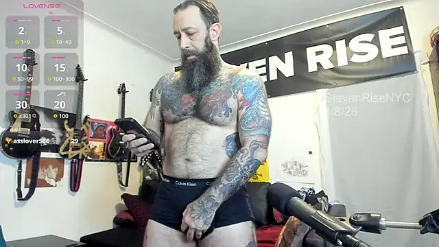 Snapshot of StevenRiseNYC chatting on 9, 1, 2026 StevenRiseNYC online show from 9, 1, 2026