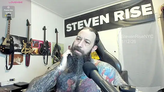 Snapshot of StevenRiseNYC chatting on 12, 1, 2026 StevenRiseNYC online show from 12, 1, 2026