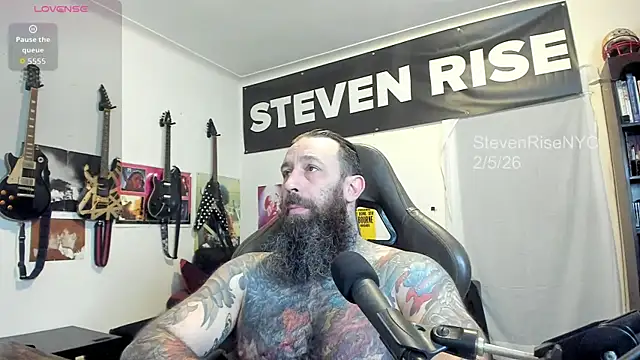Snapshot of StevenRiseNYC chatting on 6, 2, 2026 StevenRiseNYC online show from 6, 2, 2026