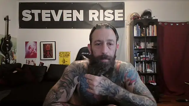 Snapshot of StevenRiseNYC chatting on 23, 5, 2026 StevenRiseNYC online show from 23, 5, 2026