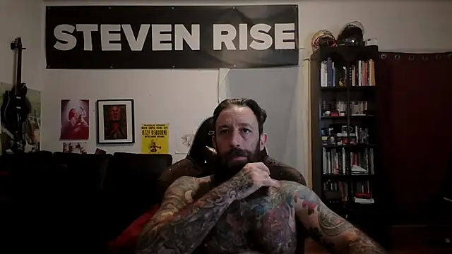 Snapshot of StevenRiseNYC chatting on 25, 5, 2026 StevenRiseNYC online show from 25, 5, 2026