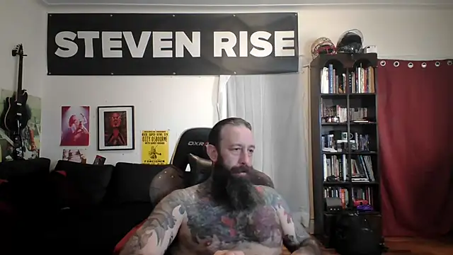 Snapshot of StevenRiseNYC chatting on 30, 5, 2026 StevenRiseNYC online show from 30, 5, 2026